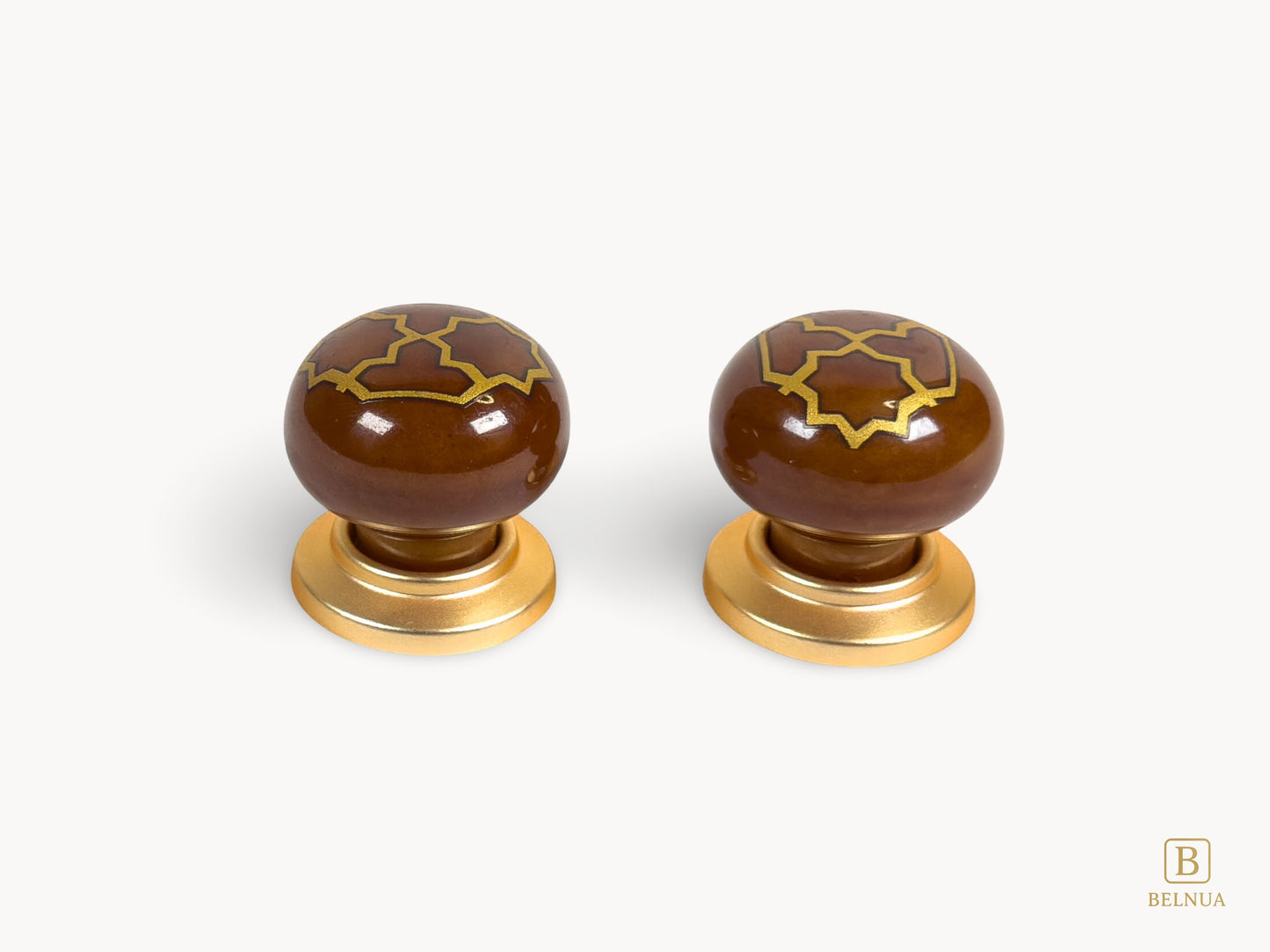 ZERRA Knob – Matte Gold with Brown Porcelain Insert (Golden Tile Motif)