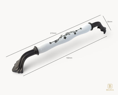 Belnua - Top angled view and measurement of ROSMIRA handle (192mm) with printed black leaf porcelain