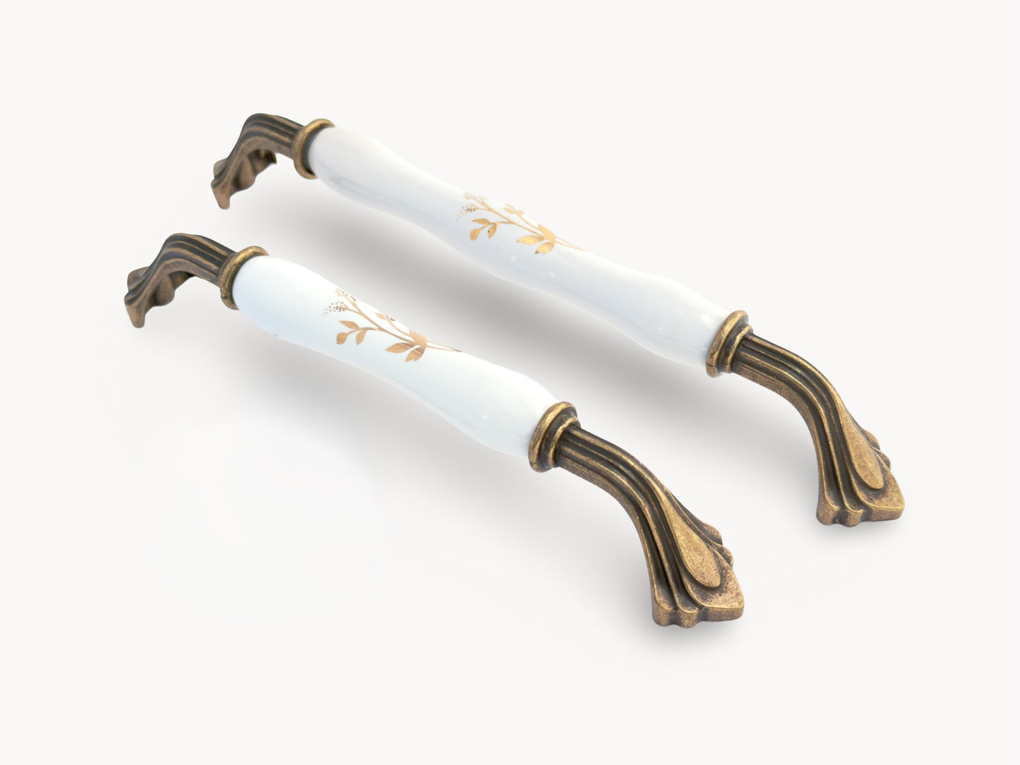 Belnua - ROSMIRA porcelain/ceramic handle pair with earth brown floral motif and antique brass finish