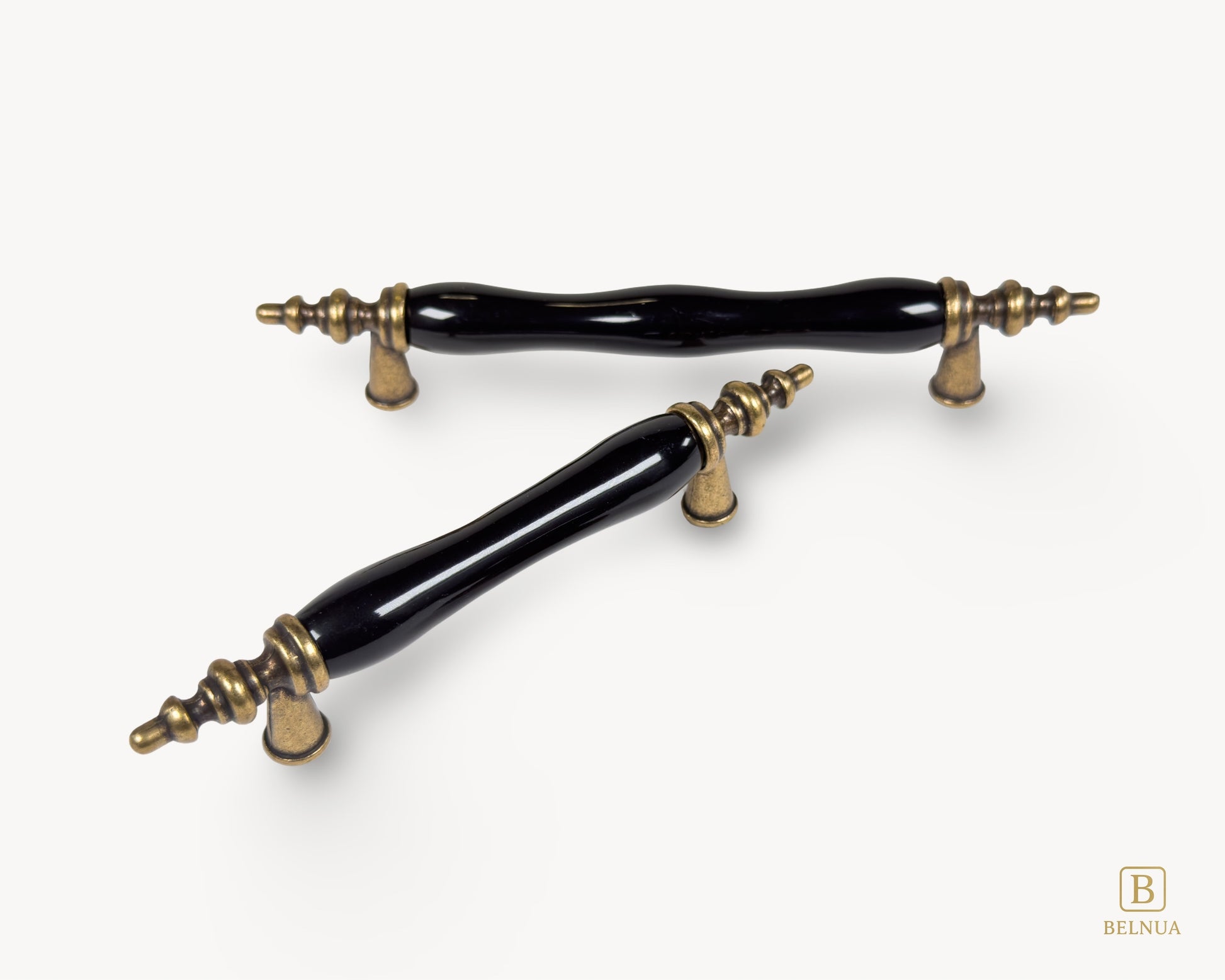 Belnua - Pair of Velnoa antique brass cabinet handle with black porcelain/ceramic insert