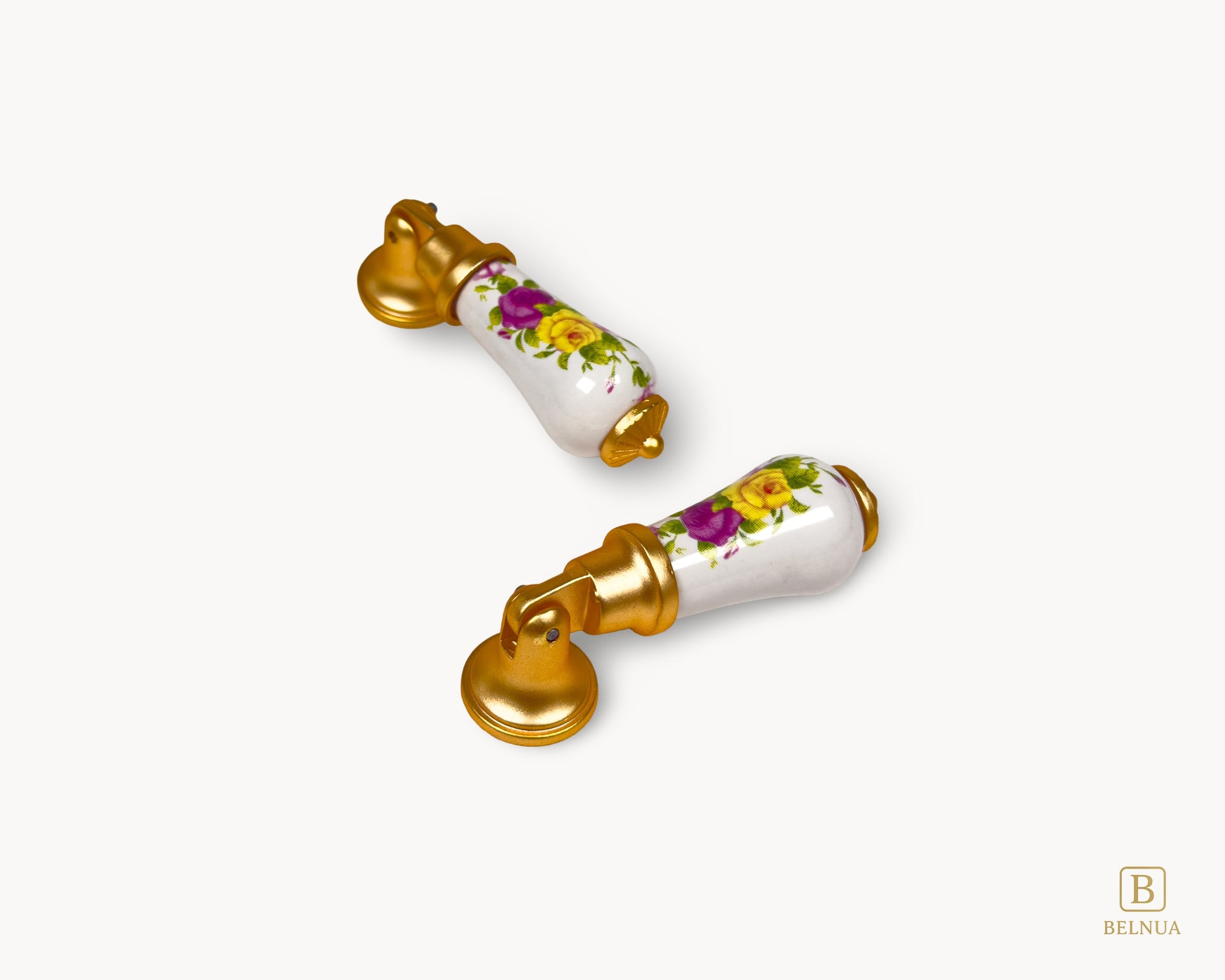 Side profile of Verossa porcelain handle highlighting gold base and tapered ceramic shape.