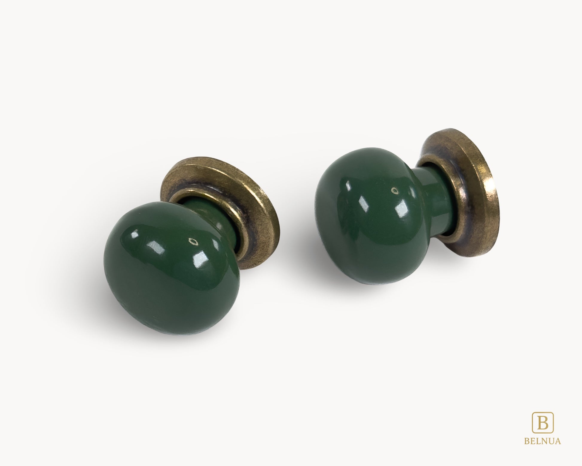Belnua - ZERRA knob with plain dark green ceramic/porcelain and antique brass base