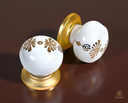 ZERRA Knob – Matte Gold with White Porcelain Insert (Golden Blossom Motif)